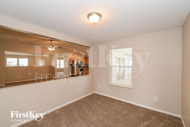 Building Photo - 741 Martin Lakes Dr E