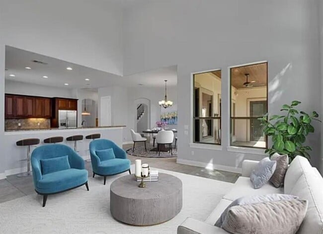 Building Photo - 1921 University Club Dr