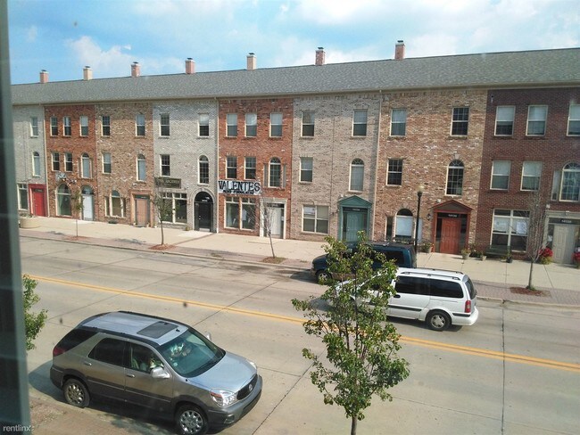 Building Photo - 14109 Lakeside Blvd N