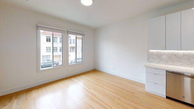 Building Photo - 4005 California St