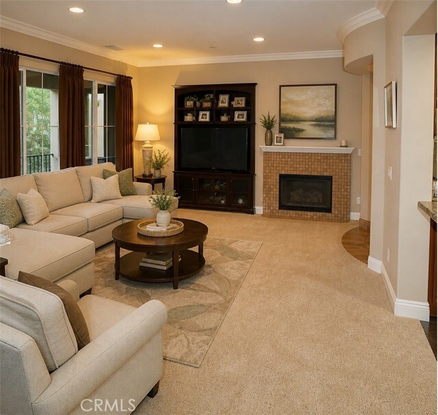 Building Photo - 213 Lonetree