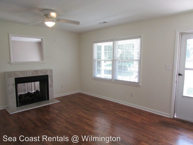 Building Photo - 421 Ilex Dr