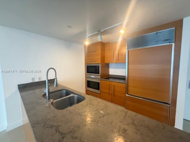 Foto del edificio - 475 Brickell Ave