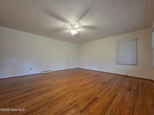 Building Photo - 204 Wharton St