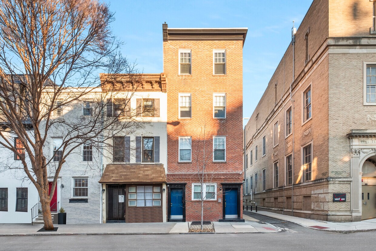 Building Photo - 421 S 17th St
