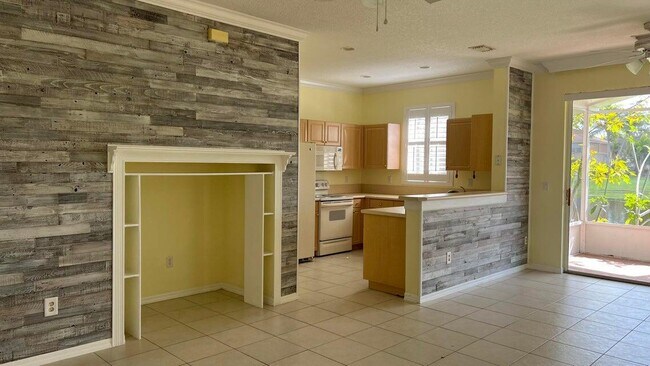 Building Photo - 274 River Bluff Ln