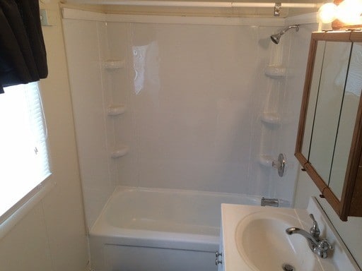 Foto del edificio - 3 Bedroom House in the Village of Liverpool