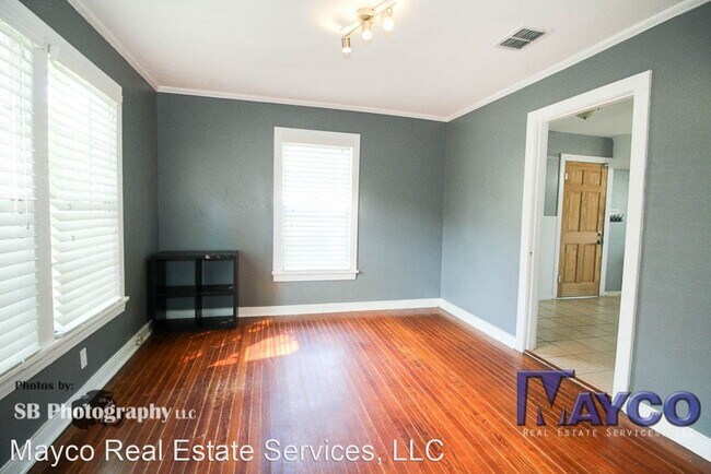 Foto del edificio - 3 br, 1 bath House - 140 Fremont St