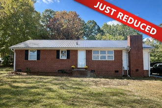 Building Photo - 3015 County Farm Rd