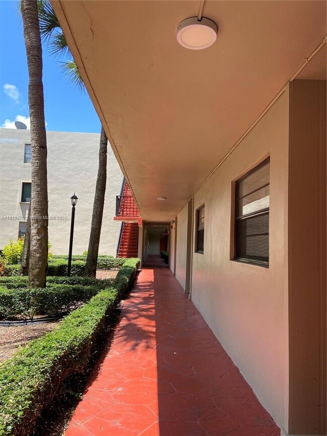 Foto del edificio - 10865 SW 112th Ave