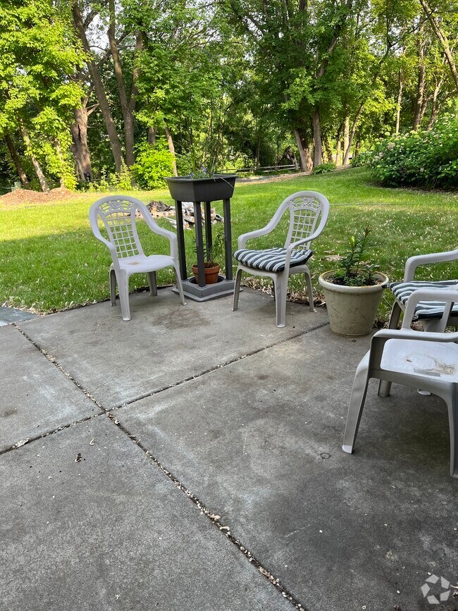 Highland Forest Short Term Apartments for Rent Burnsville, MN 1 Rentals