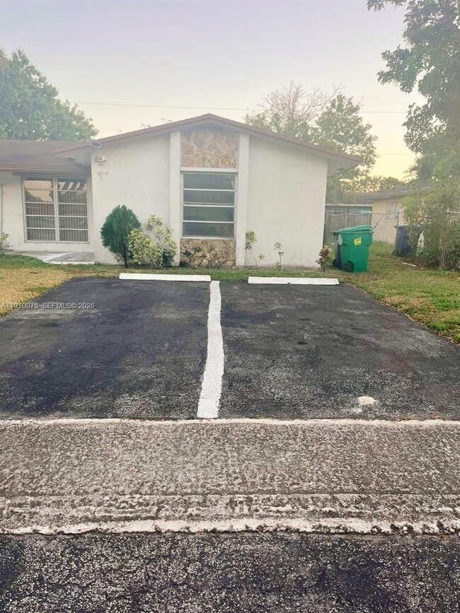 Building Photo - 5900 NW 20th St