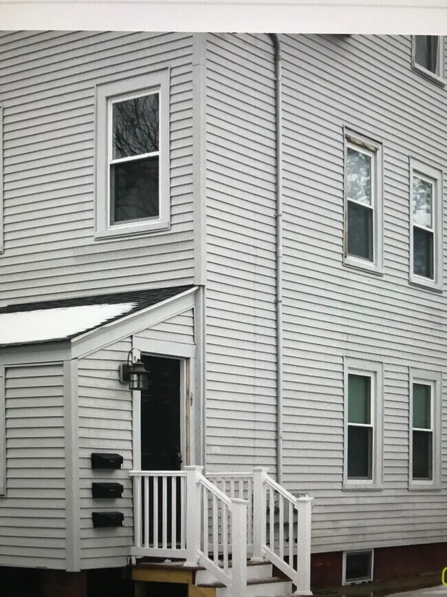 Building Photo - 56 Grant Ave