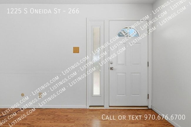 Building Photo - 1225 S Oneida St