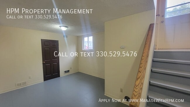 Building Photo - 1690 Karg Dr