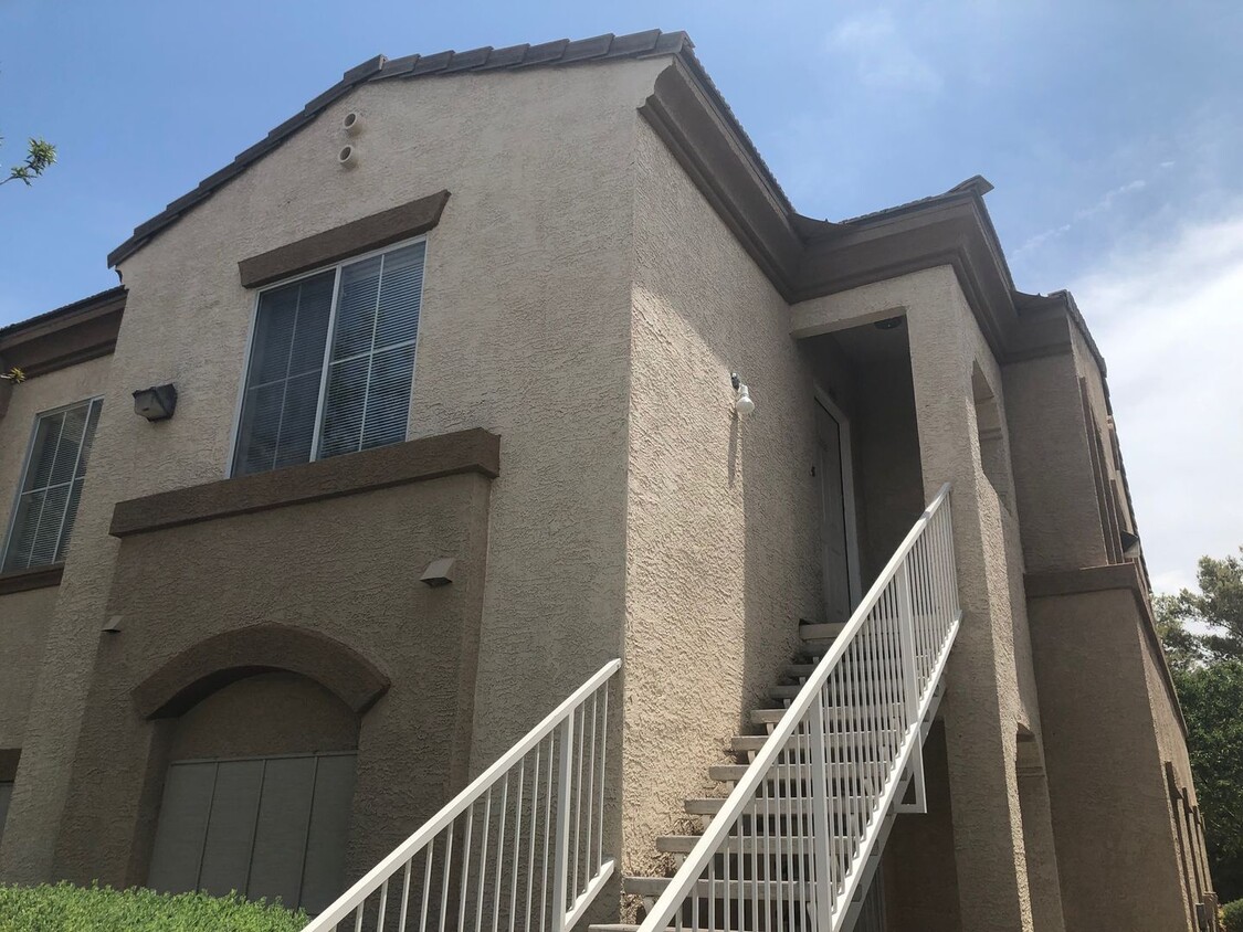 Primary Photo - Beautiful Condo Now Available!