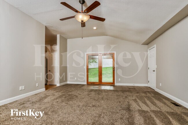 Building Photo - 24 Pheasant Ln