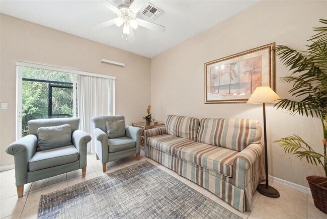 Foto del edificio - 2402 Caravelle Cir