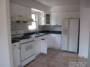 Building Photo - 61-18 170th St