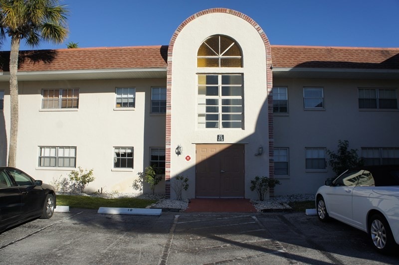 Primary Photo - 2727 75th St W