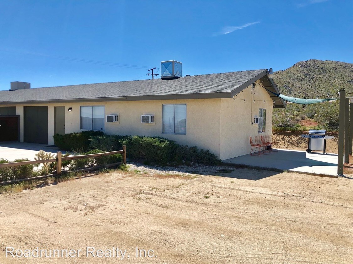 7466 Olympic Rd, Joshua Tree, CA 92252 Condo for Rent in Joshua Tree