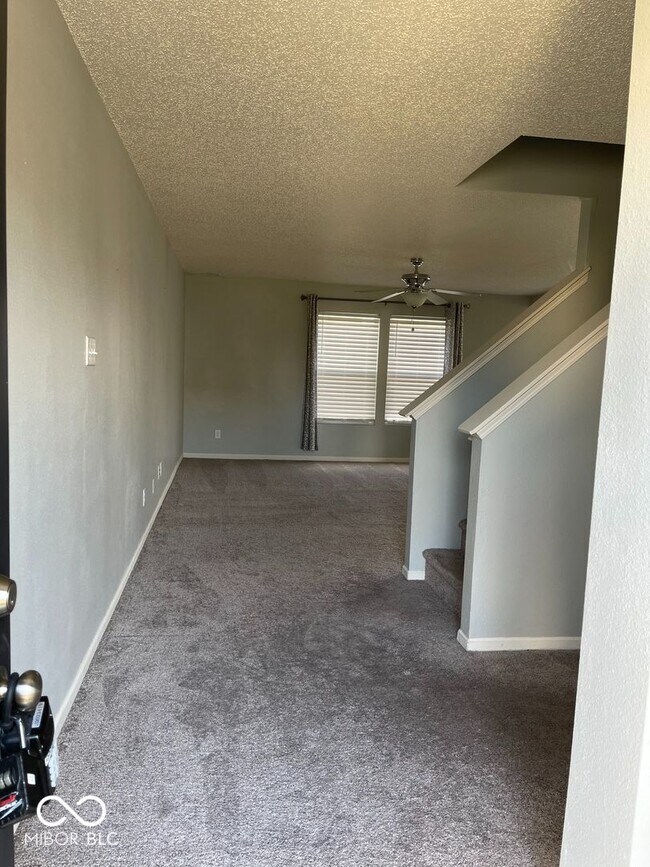 Foto del edificio - 8355 Becks Mill Ln