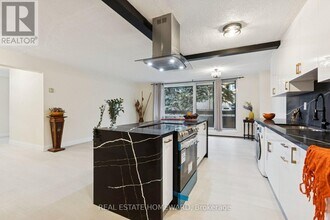 Building Photo - 1210 Radom St