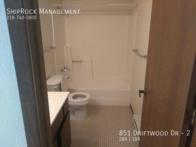 Foto del edificio - 851 Driftwood Dr