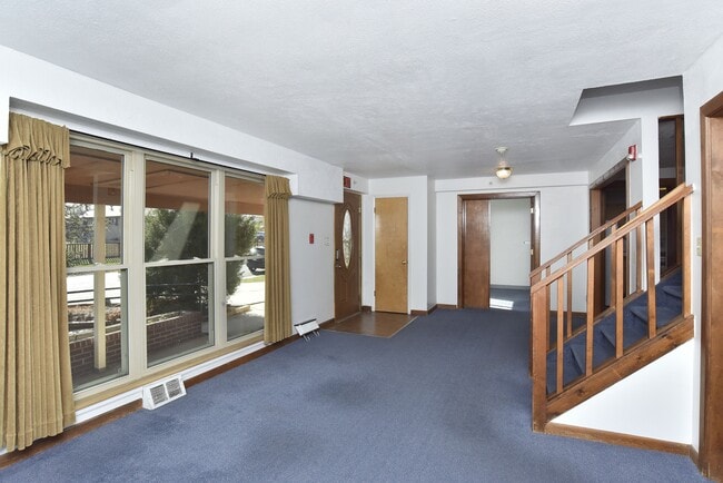 Foto del edificio - 5741 W Cedar Ave