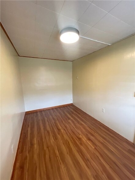 Foto del edificio - 101 River Ave