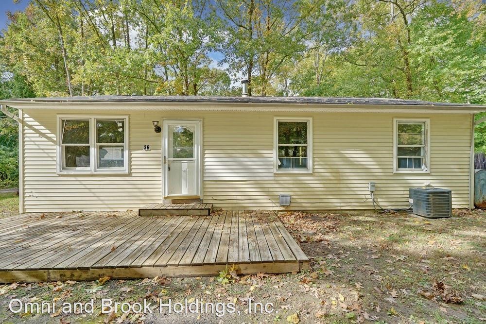 Primary Photo - 3 br, 1 bath House - 36 Maple