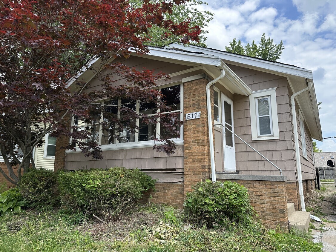 Foto principal - 817 E Gift Ave