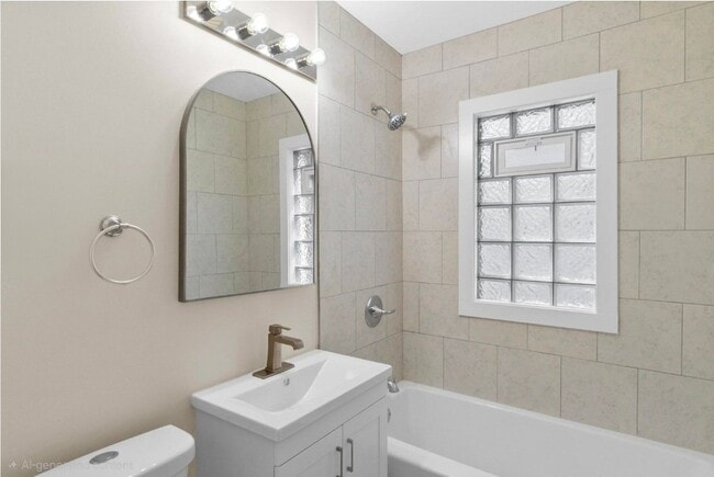 Building Photo - 2128 S 80th St