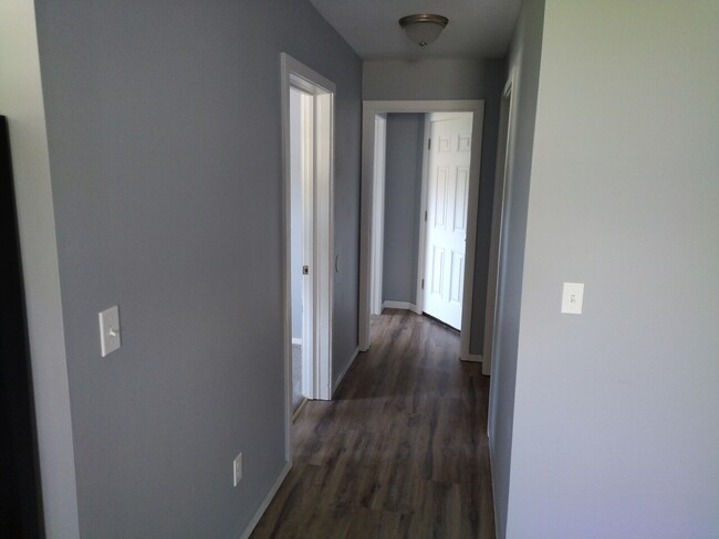Building Photo - 1182