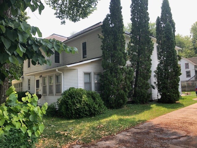 Foto del edificio - 413 1st St NW