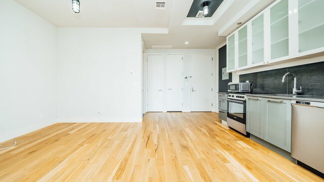 Foto del edificio - 789 Dekalb Ave