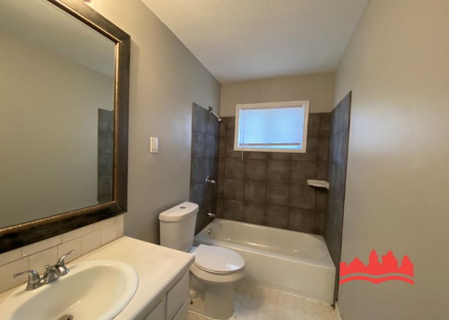 Building Photo - 3383 Seaforth Dr