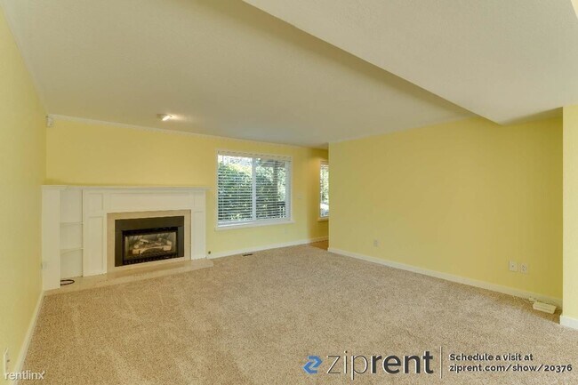 Building Photo - 3 br, 3.5 bath House - 1221 211th Avenue N...