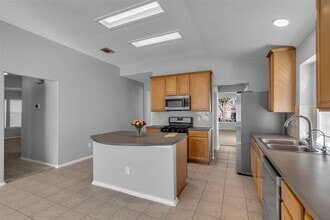 Building Photo - 3326 Pebble Beach Ln