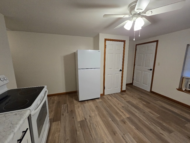 Foto del edificio - 800 W Walworth St