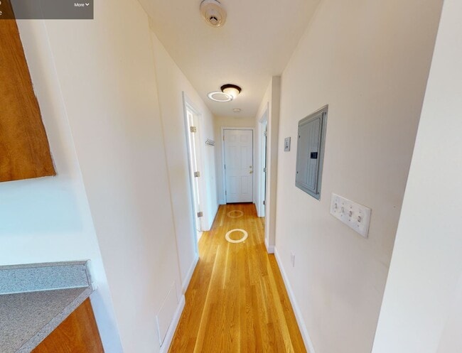 Foto del edificio - 1054 Cambridge St