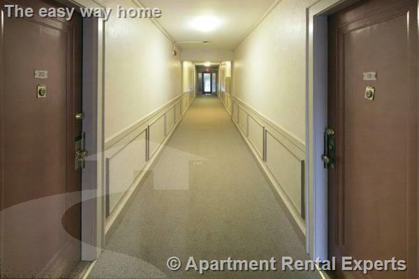 Building Photo - 136 Highland Ave