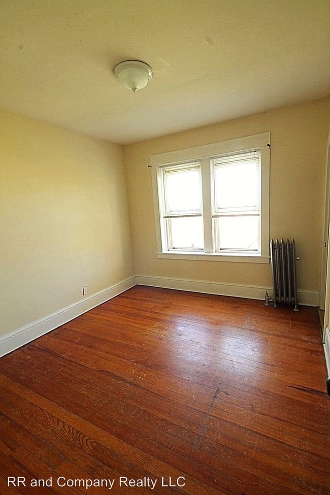 Building Photo - 406-408-408 Belmont Ave