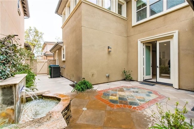 Foto del edificio - 3 br, 3 bath House - 24 Long Fellow