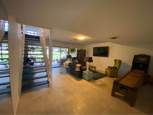 Foto del edificio - 313 Bobby Jones Rd