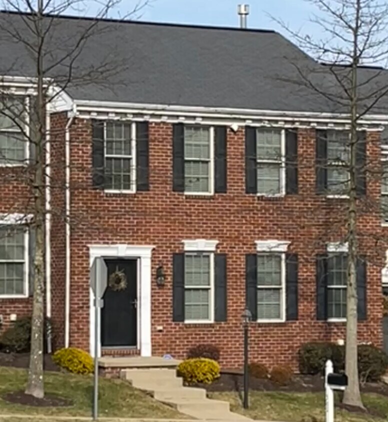 302 Marshall Heights Dr, Wexford, PA 15090 Townhome Rentals in
