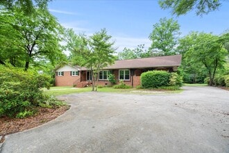 Building Photo - 511 Arbor Dr
