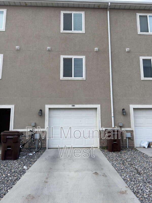 Foto del edificio - 641 N 30 E