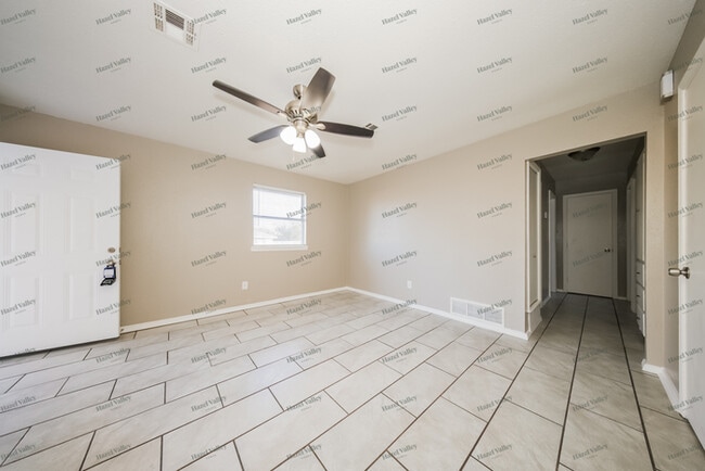 Photo - 8801 S Fairview Dr House