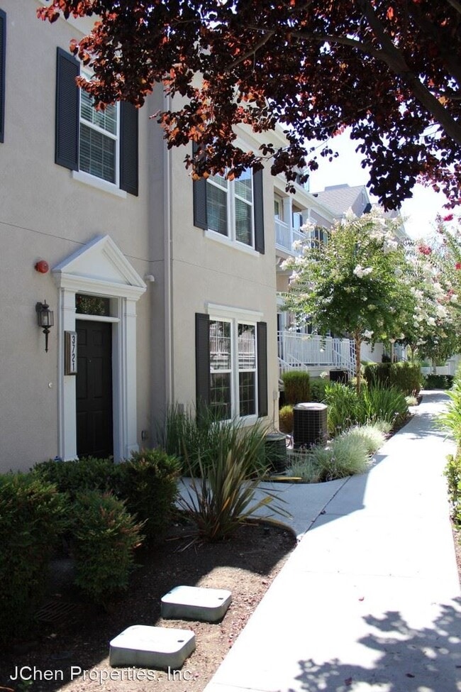 Building Photo - 3 br, 2 bath House - 3721 Whitworth Dr.